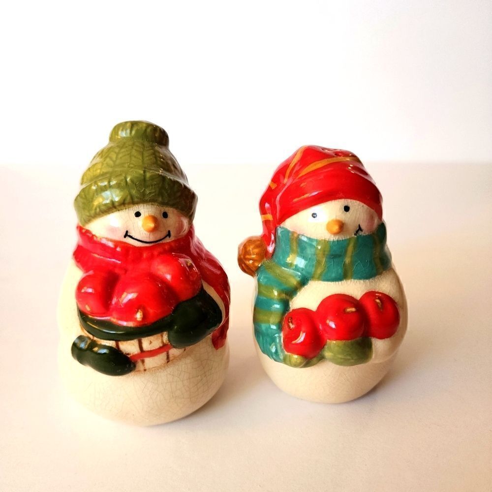 Vintage Ceramic Handpainted Snowmen Salt and Pepper Shakers